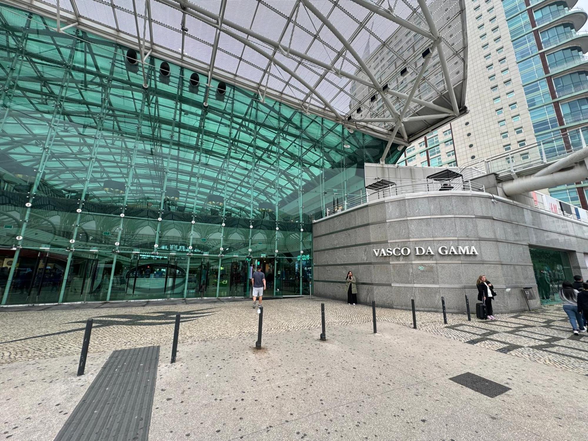 ホテル Oriente Station Airport リスボン エクステリア 写真